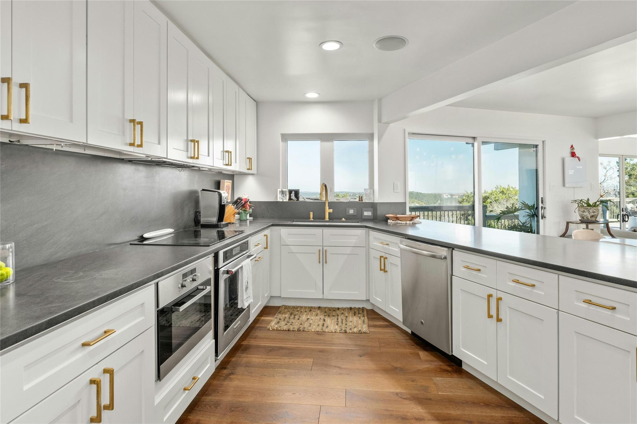 1000 Redbud Trail West Lake Hills TX 78746