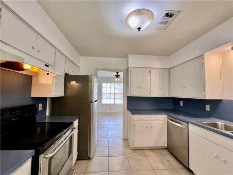 6703 Rustling Oaks Trail Austin TX 78759