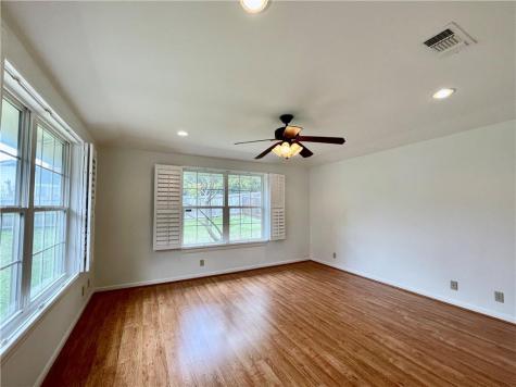 6703 Rustling Oaks Trail Austin TX 78759