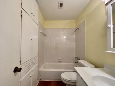 6703 Rustling Oaks Trail Austin TX 78759