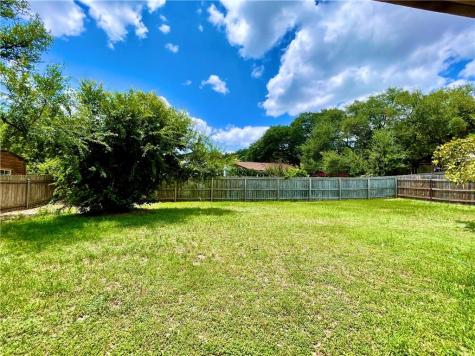 6703 Rustling Oaks Trail Austin TX 78759