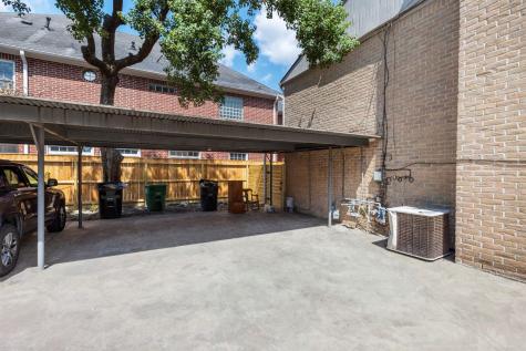 2226 Nantucket Drive Houston TX 77057
