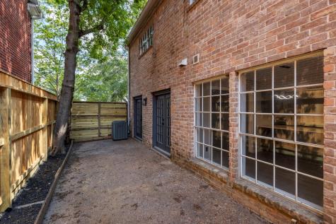 2226 Nantucket Drive Houston TX 77057