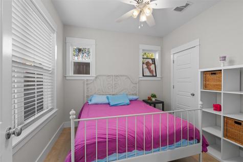 1809 Chestnut Avenue Austin TX 78702
