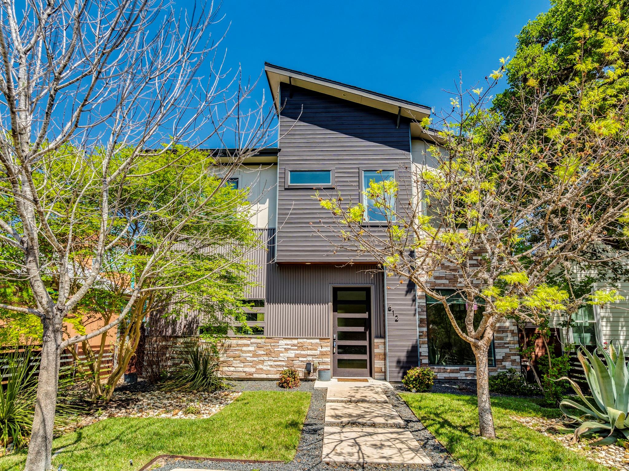 812 W Live Oak Street Austin TX 78704
