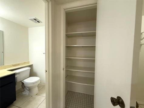 900 W Village Lane Austin TX 78758