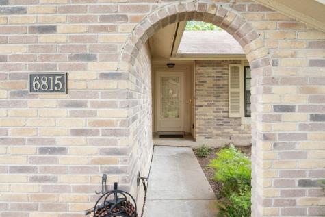 6815 Side Saddle Street Austin TX 78745