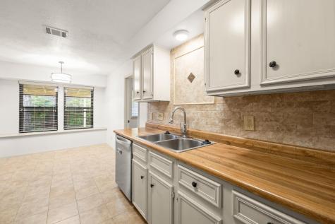 6815 Side Saddle Street Austin TX 78745