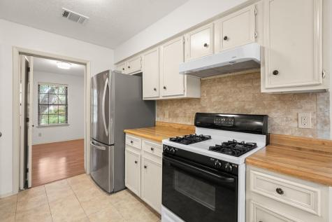 6815 Side Saddle Street Austin TX 78745