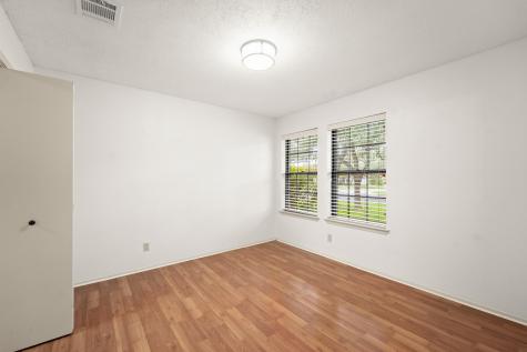 6815 Side Saddle Street Austin TX 78745