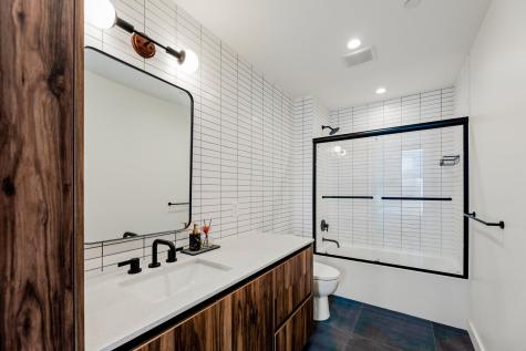84 N East Avenue Austin TX 78701