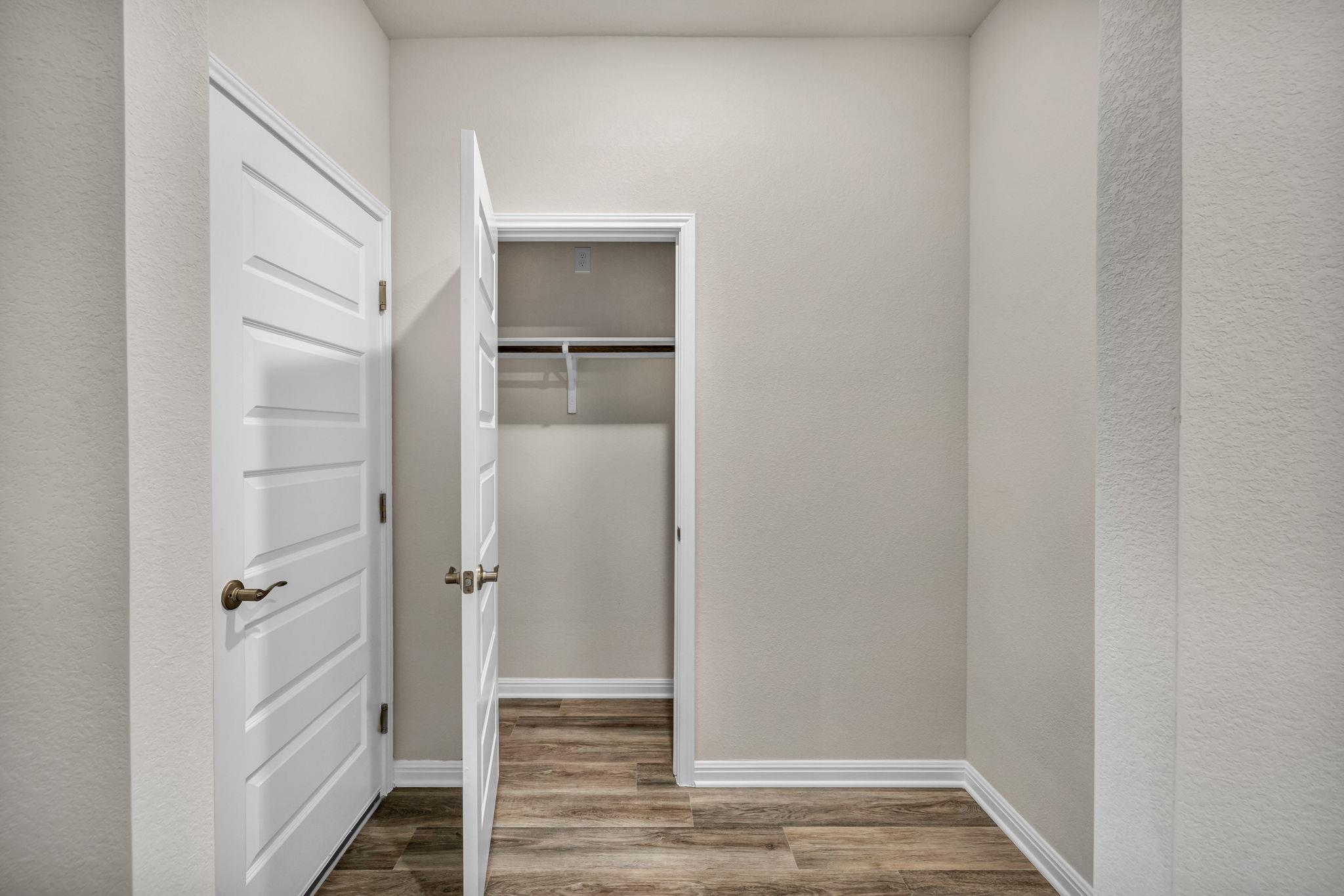 102 Greenspire Lane Hutto TX 78634
