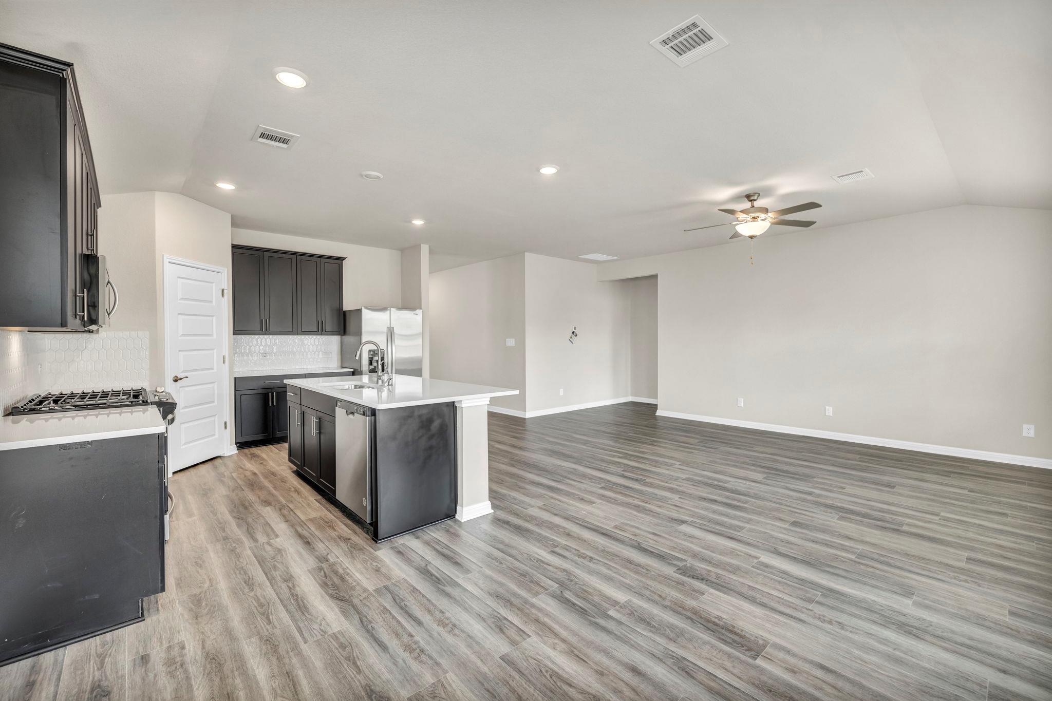 102 Greenspire Lane Hutto TX 78634