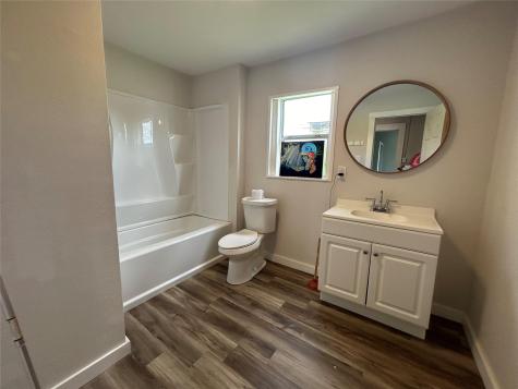 400 Symes Street Taylor TX 76574