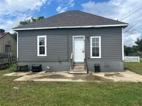 400 Symes Street Taylor TX 76574