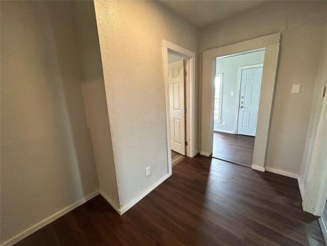 400 Symes Street Taylor TX 76574