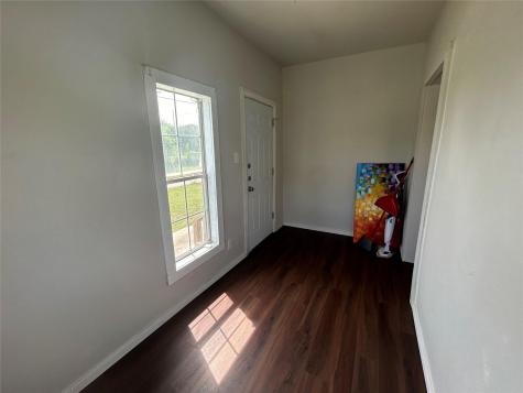 400 Symes Street Taylor TX 76574