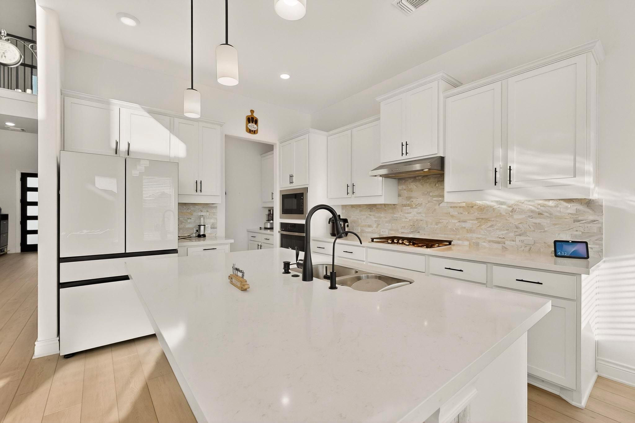 2121 Lolo Lane Leander TX 78641