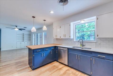 5614 Delwood Drive Austin TX 78723