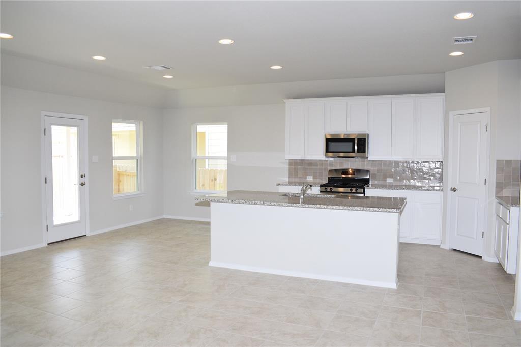 208 Shugart Street San Marcos TX 78666