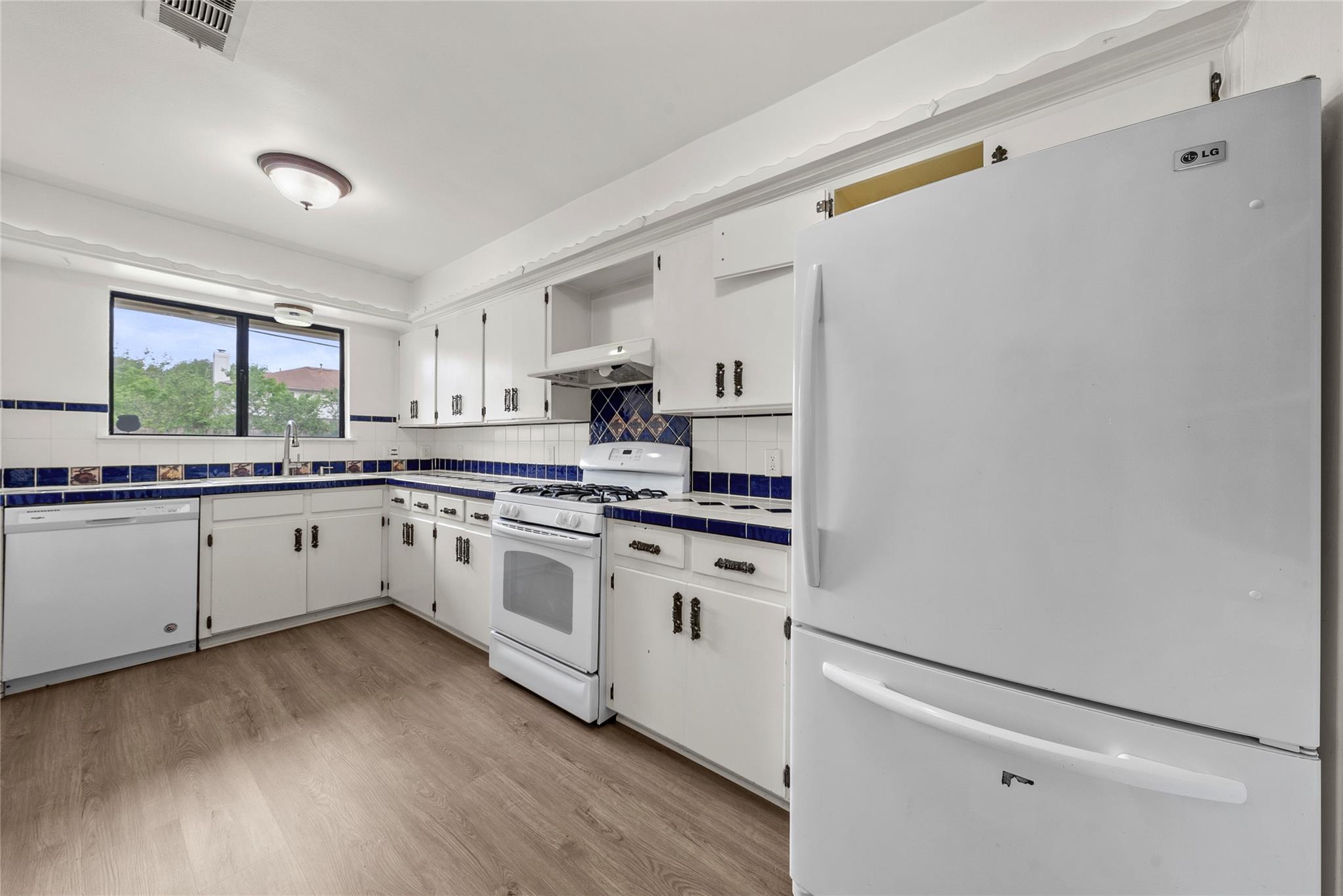 12906 Irongate Avenue Austin TX 78727