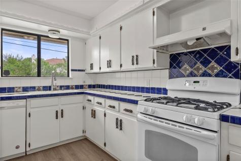 12906 Irongate Avenue Austin TX 78727