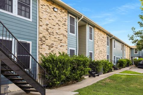 829 Park Plaza Austin TX 78753