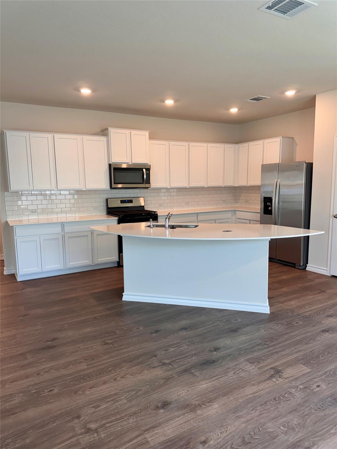 204 Steele Harbor Street Cibolo TX 78108