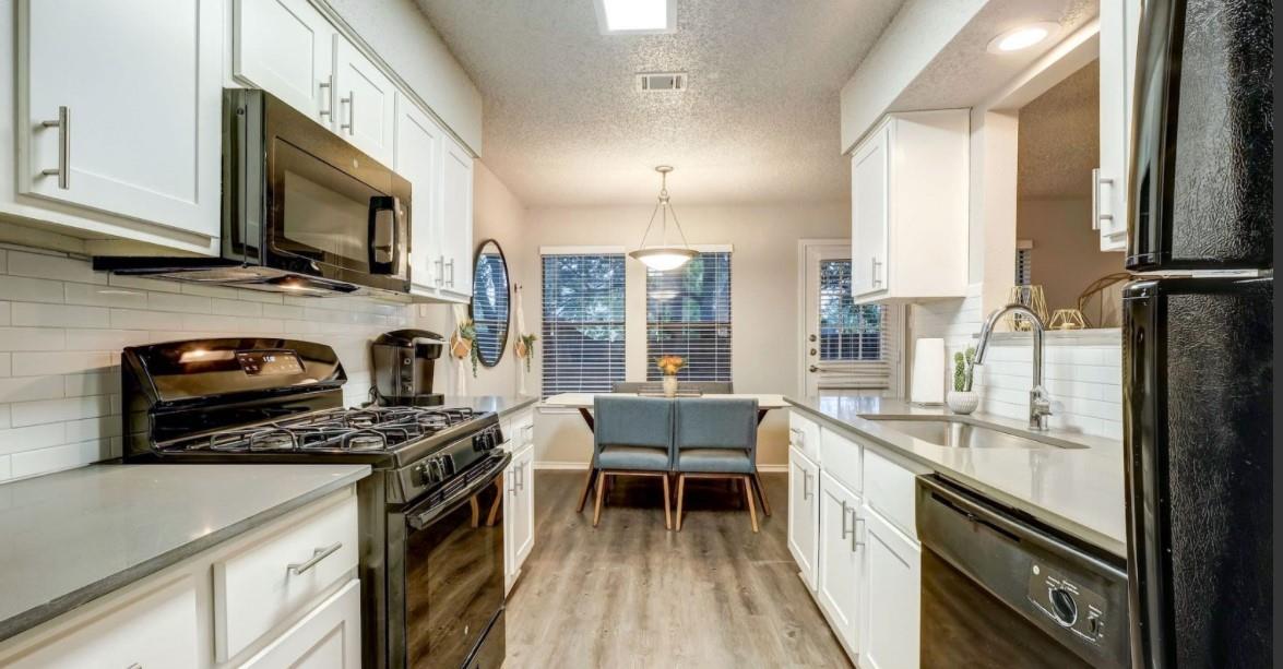 1338 Christopher Avenue Round Rock TX 78681