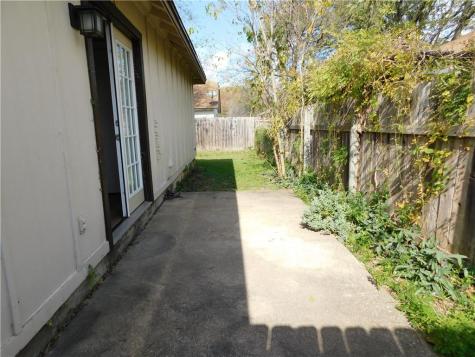 1900 Prairie Knoll Court Austin TX 78758