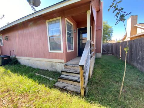 1013 Hyridge Street Round Rock TX 78664