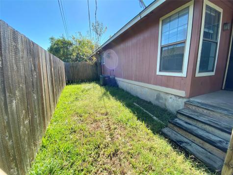 1013 Hyridge Street Round Rock TX 78664