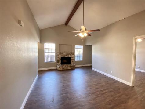 1013 Hyridge Street Round Rock TX 78664