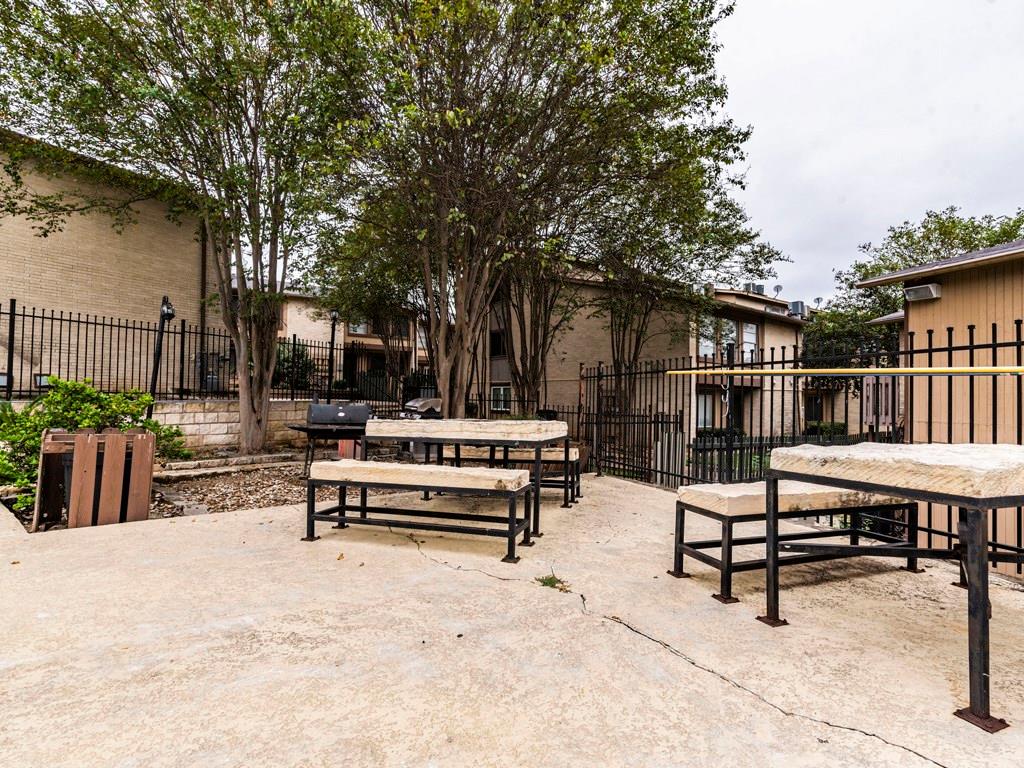 2124 Burton Drive Austin TX 78741