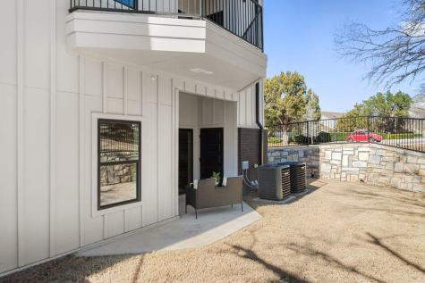 2450 Wickersham Lane Austin TX 78741