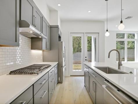 2506 Sutherland Street Austin TX 78746