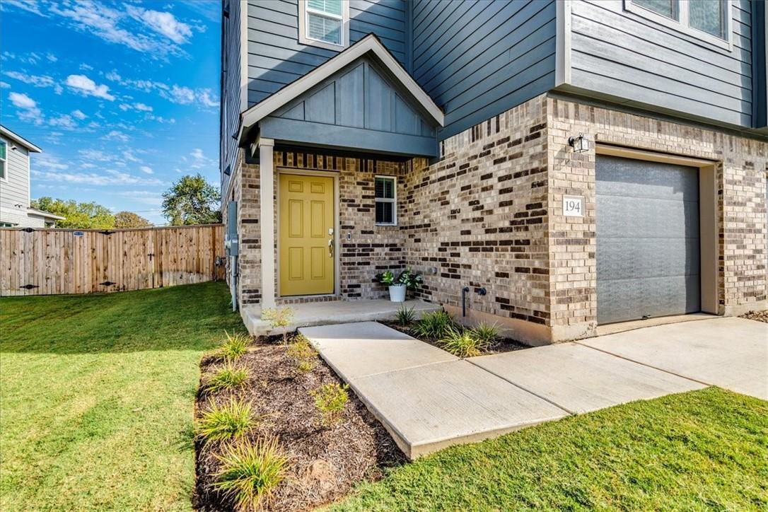 194 George Neggan Lane Bastrop TX 78602