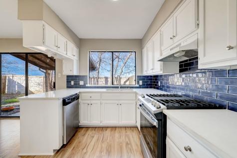 1406 Hyridge Circle Round Rock TX 78664