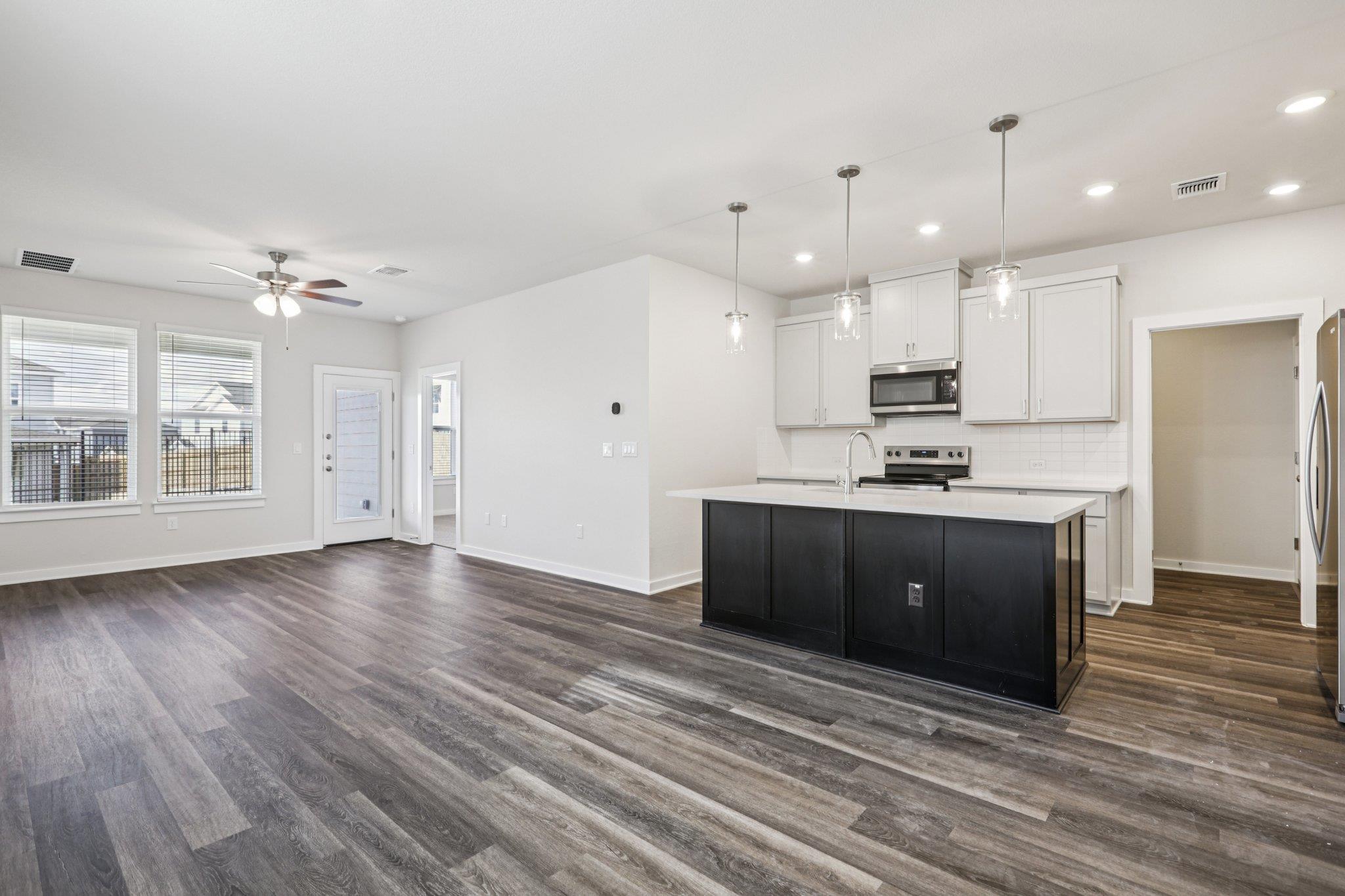 2337 Moon Tower Trail Leander TX 78641