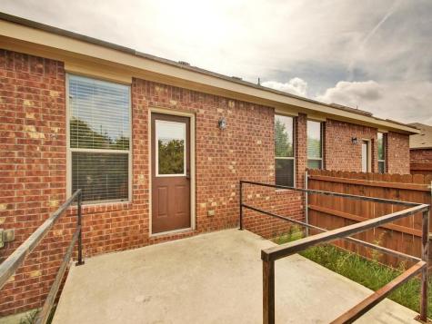 1520 Muirfield Bend Drive Hutto TX 78634