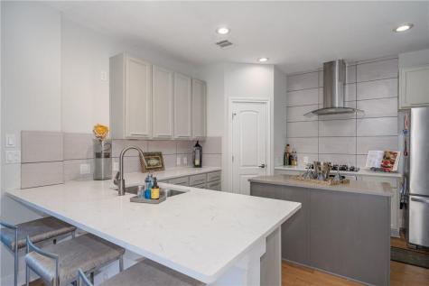 230 Sunrise Ridge Cove Austin TX 78738