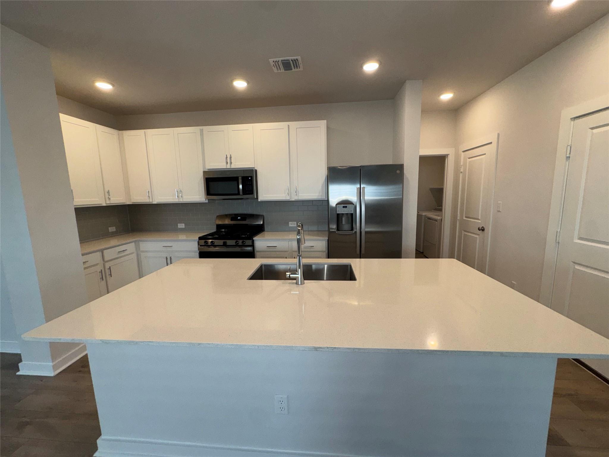 102 Milo Drive Hutto TX 78634