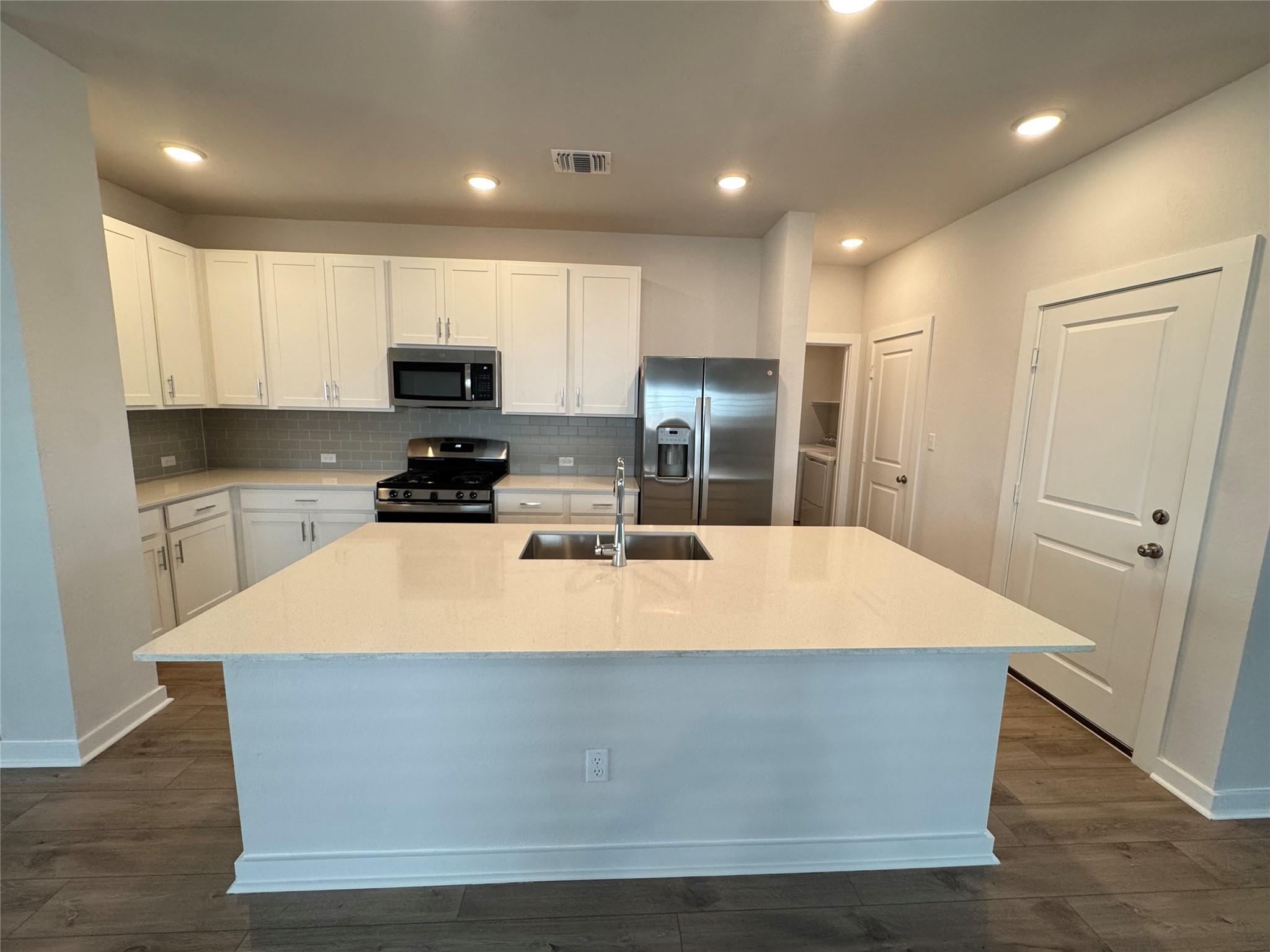 102 Milo Drive Hutto TX 78634