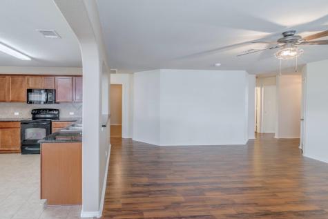 328 Baldwin Street Hutto TX 78634
