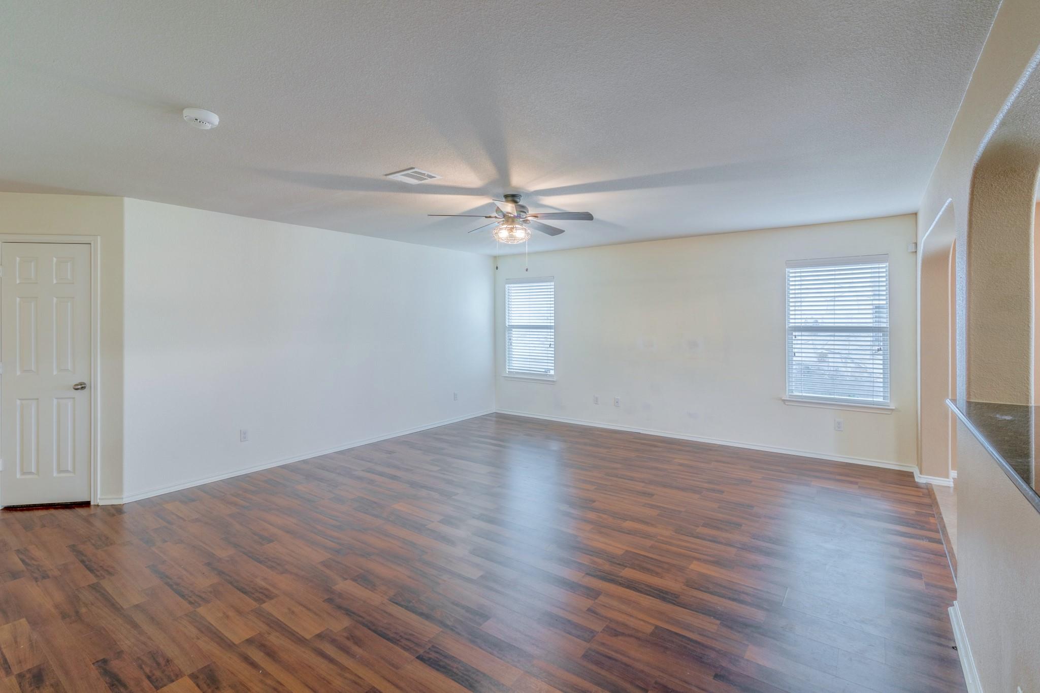 328 Baldwin Street Hutto TX 78634
