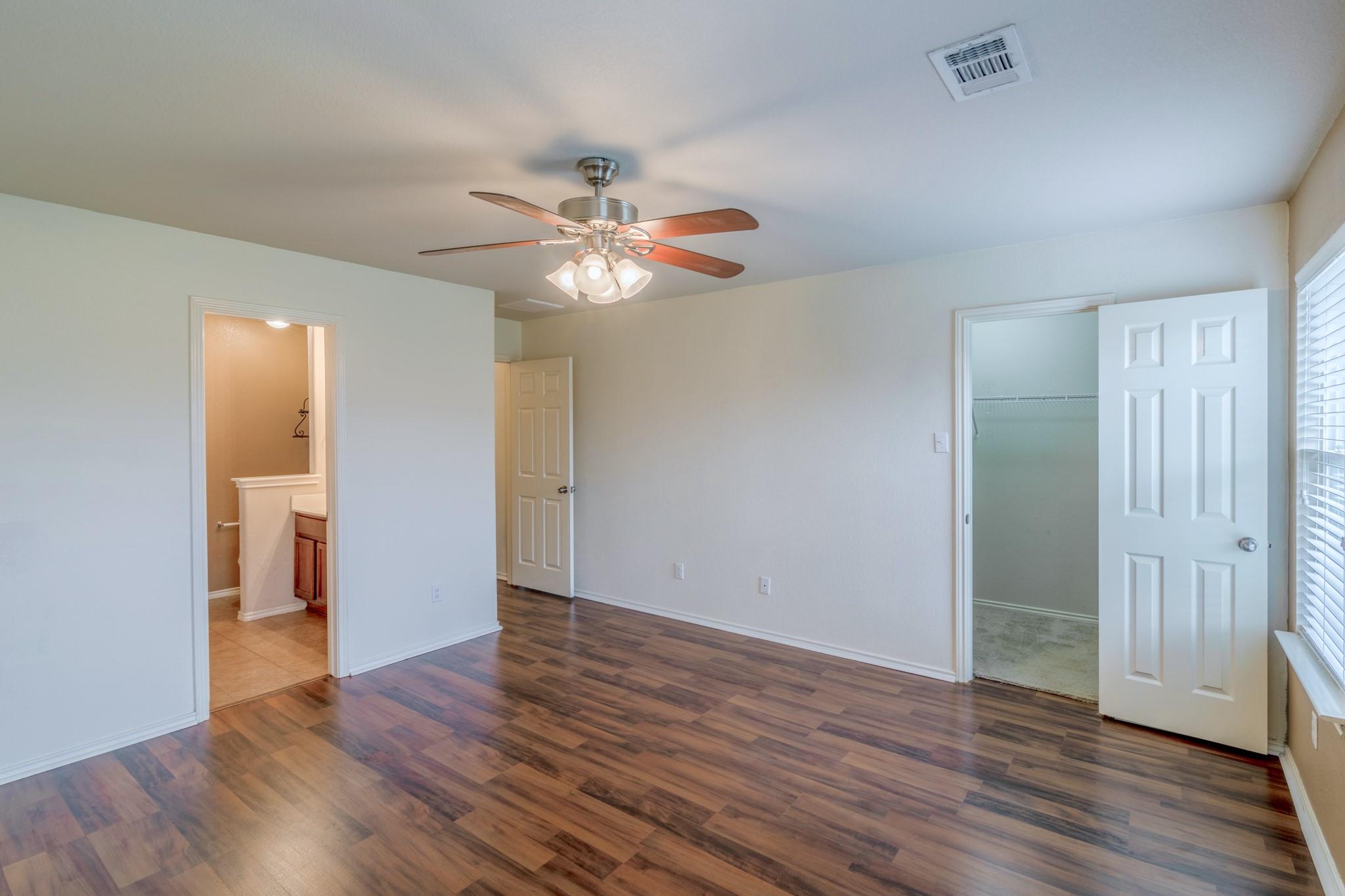 328 Baldwin Street Hutto TX 78634