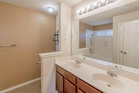 328 Baldwin Street Hutto TX 78634