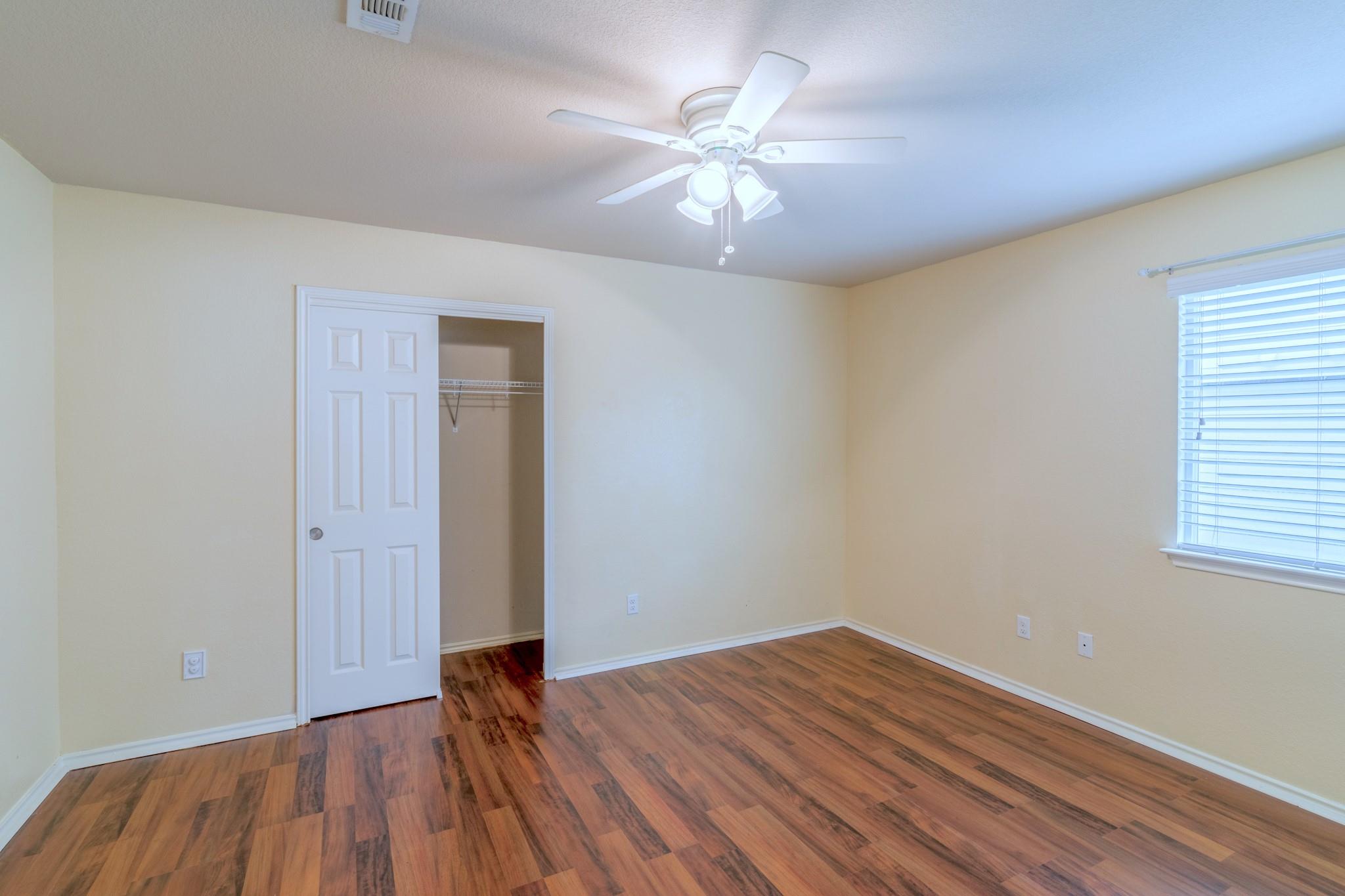 328 Baldwin Street Hutto TX 78634
