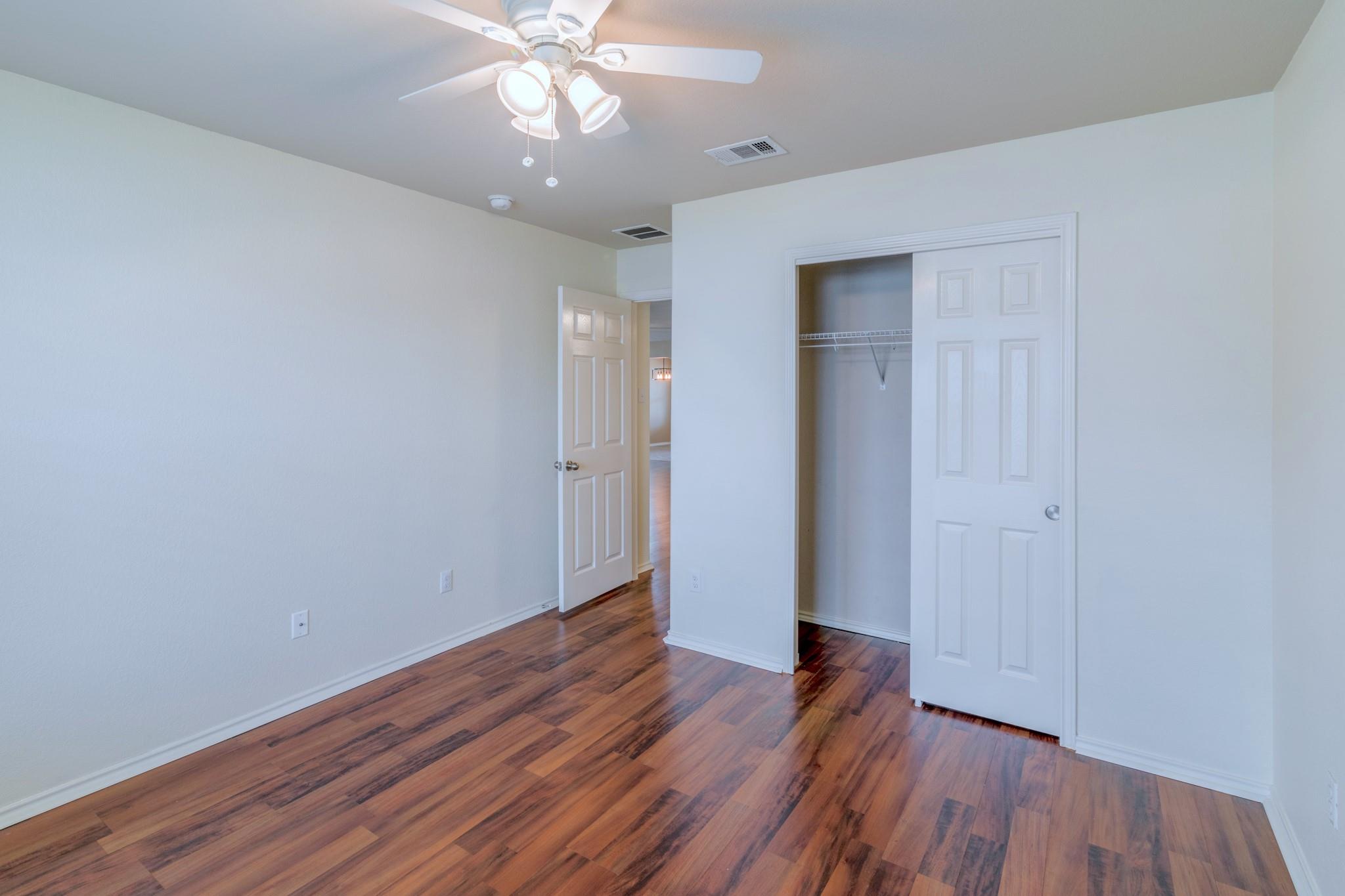 328 Baldwin Street Hutto TX 78634
