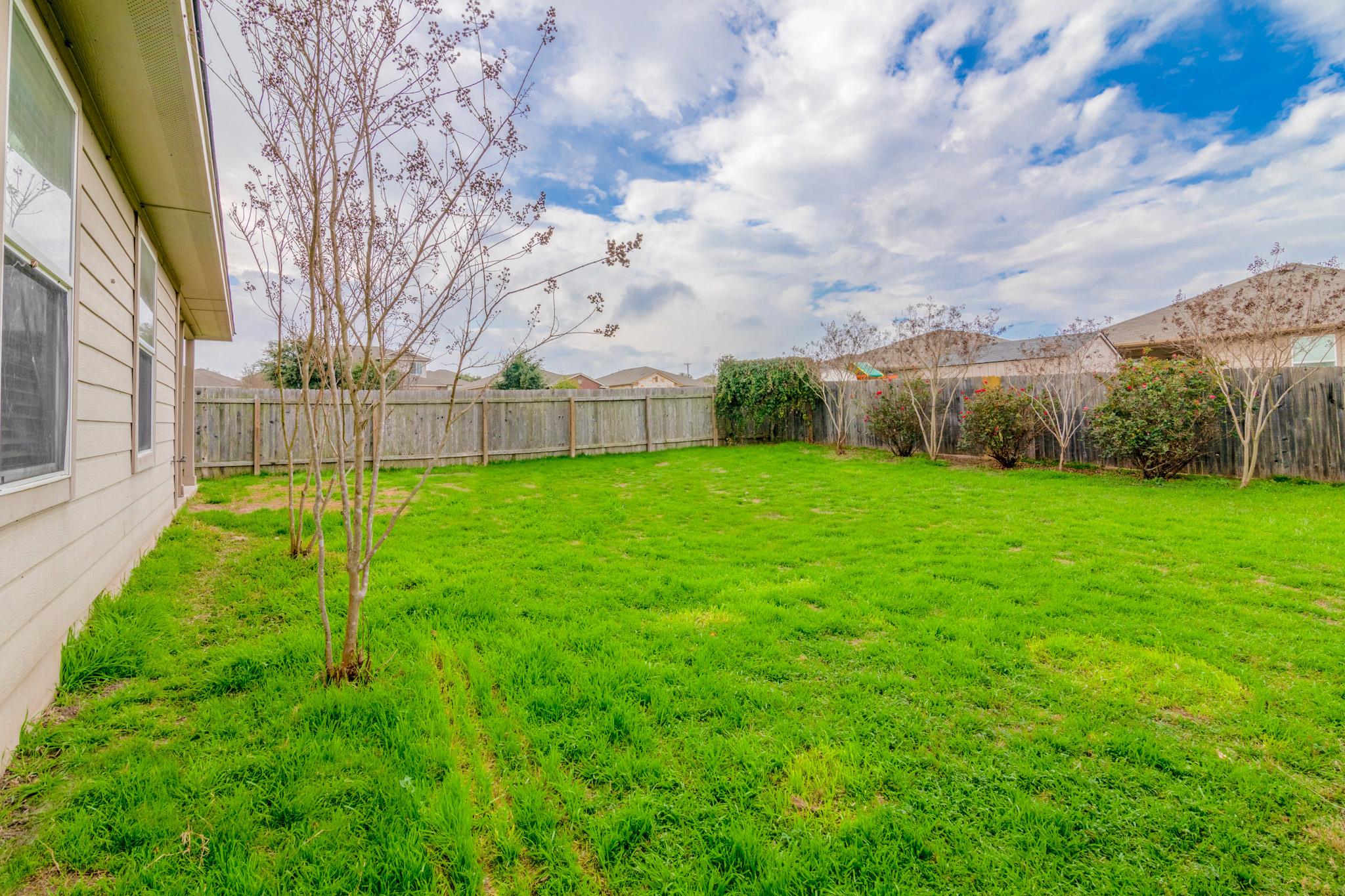 328 Baldwin Street Hutto TX 78634